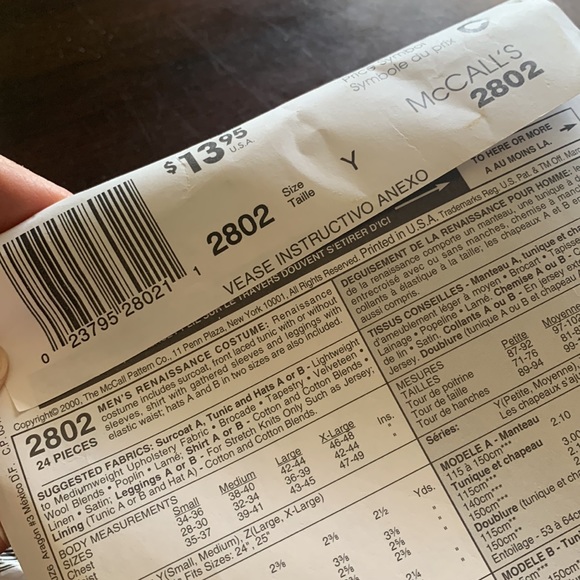 Men’s Renaissance Costume Pattern - Picture 2 of 3